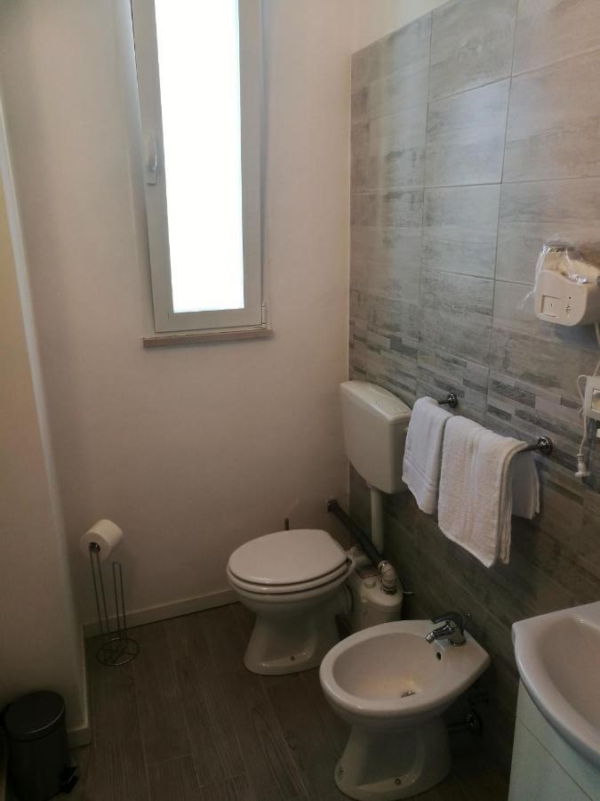 Settimo Sole Affitta Camere Tarento Exterior foto